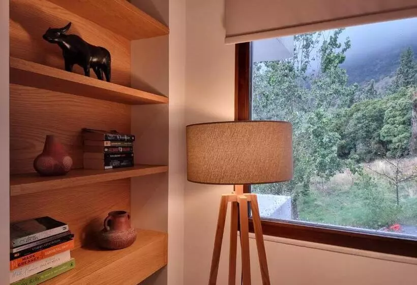 Suite with Balcony, Likoria
