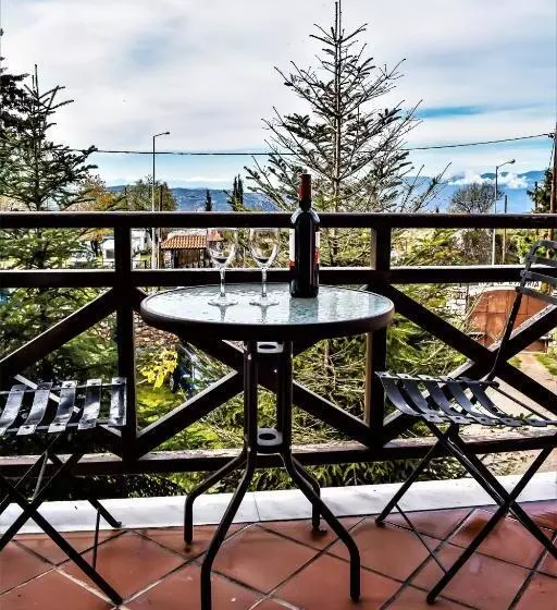 Executive Suite, Likoria