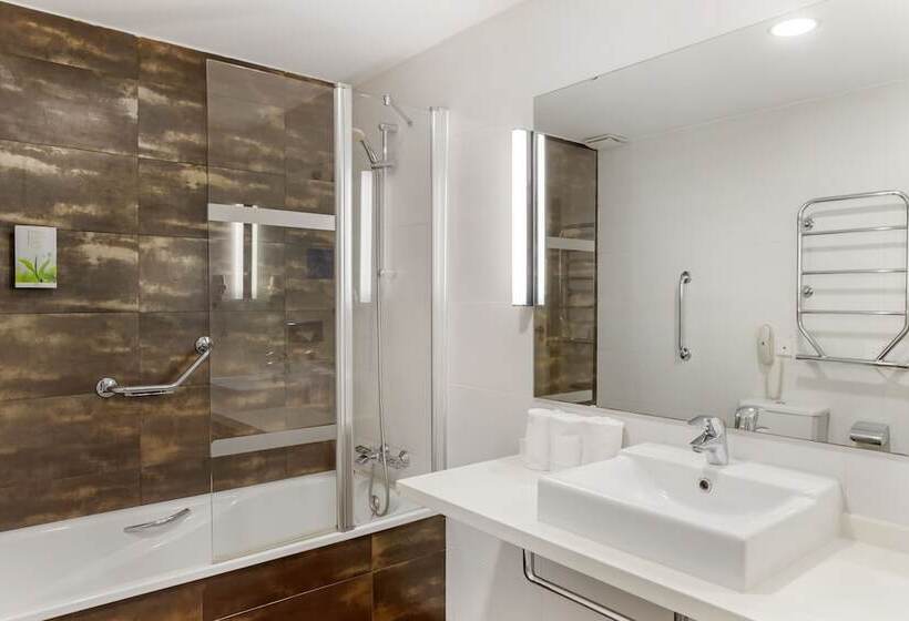 Apartamento 3 Dormitorios, Los Amigos Beach Club