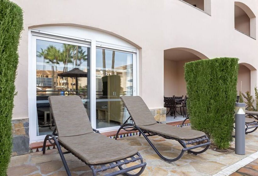 Апартаменты 3 Спальни, Los Amigos Beach Club
