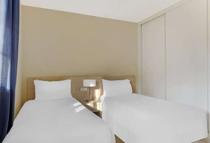 Апартаменты 3 Спальни, Los Amigos Beach Club