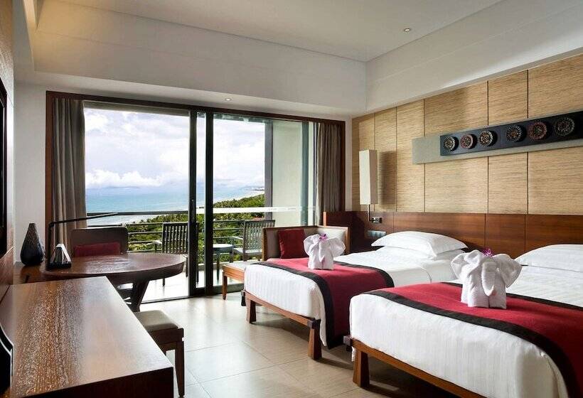 Номер Superior Вид на Сад, Pullman Oceanview Sanya Bay Resort & Spa