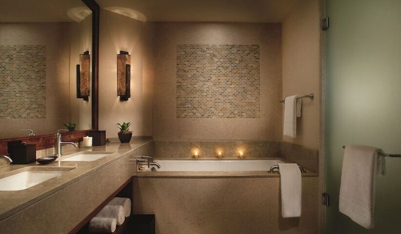 带双人床的经济房间, The Ritzcarlton, Dove Mountain