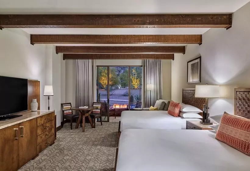 ２ダブルベッドのスタンダードルーム, The Ritzcarlton, Dove Mountain