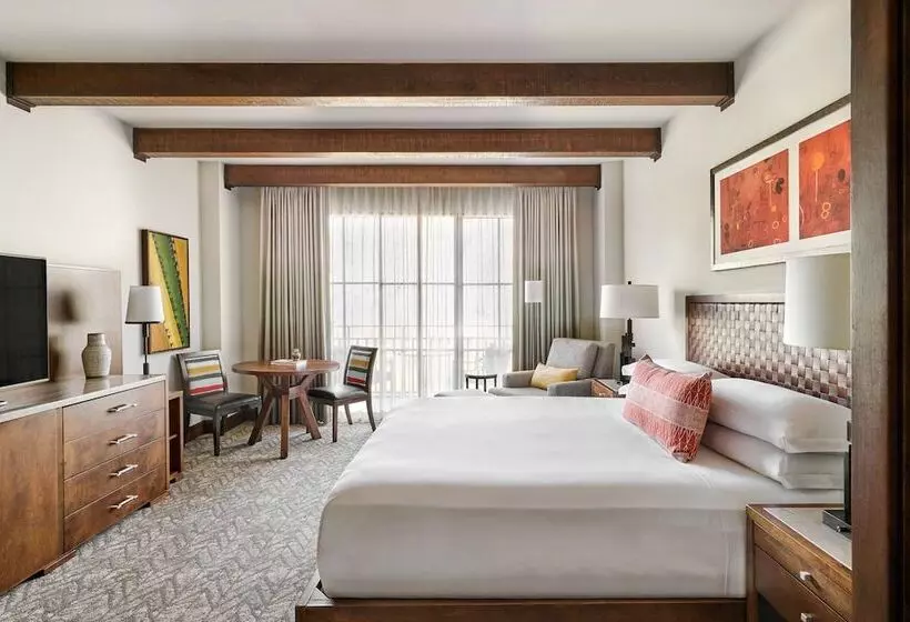 景色の見えるダブルベッドスタンダードルーム, The Ritzcarlton, Dove Mountain