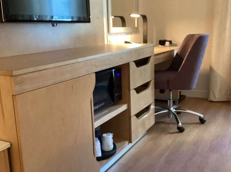 غرفة قياسية سرير كينج لذوى الإحتياجات الخاصة, Hampton Inn & Suites Miami/brickelldowntown