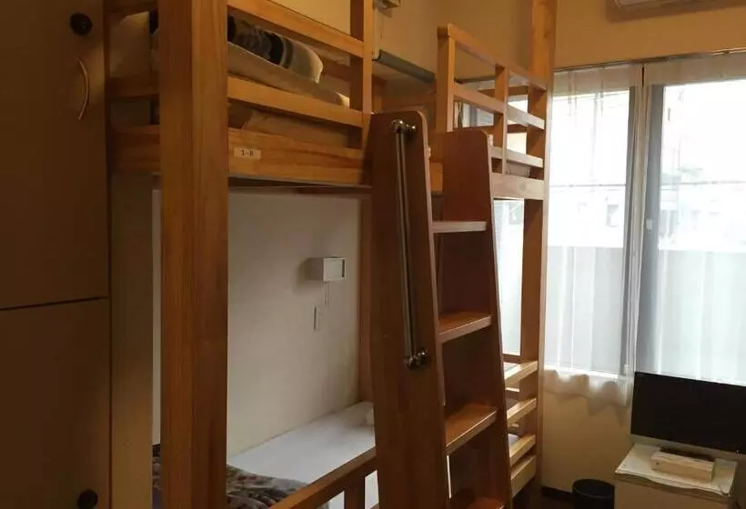 スタンダード４人部屋, Palace Japan
