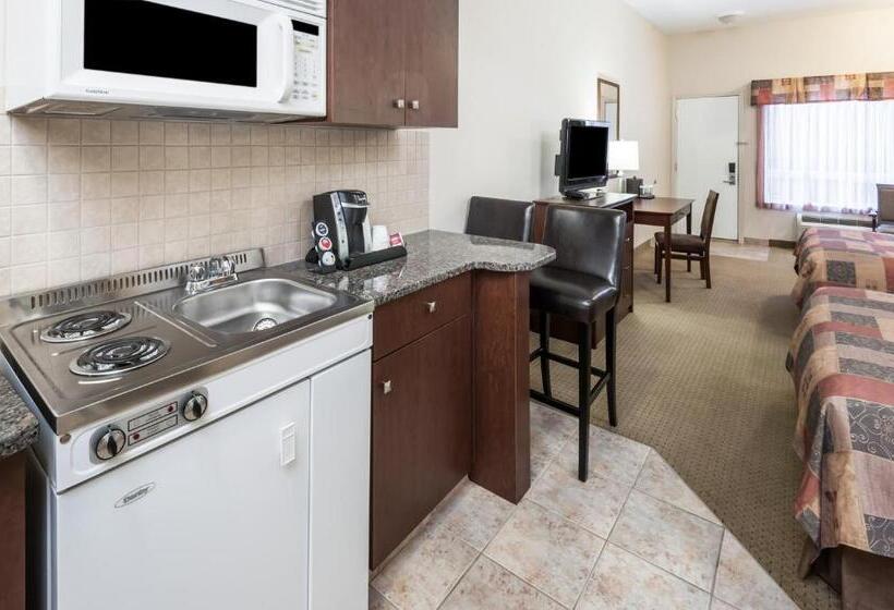 Студия Deluxe, Ramada By Wyndham High River