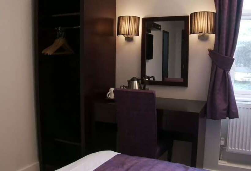 Семейный Номер, The Abbey Lodge