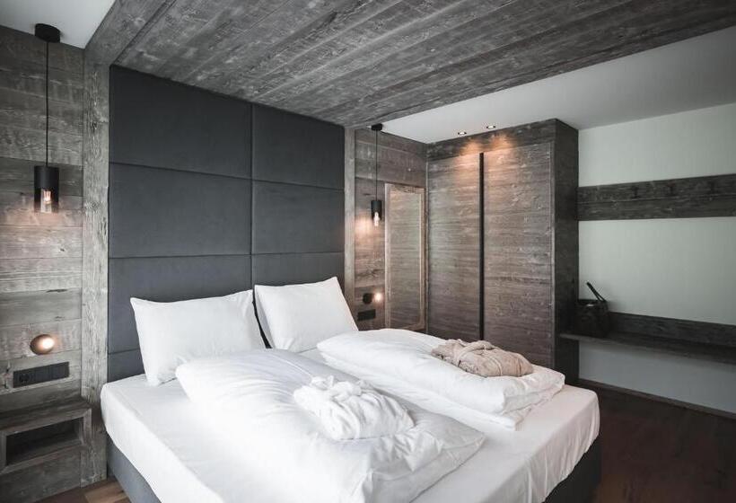 스위트, Hirben Naturlaub