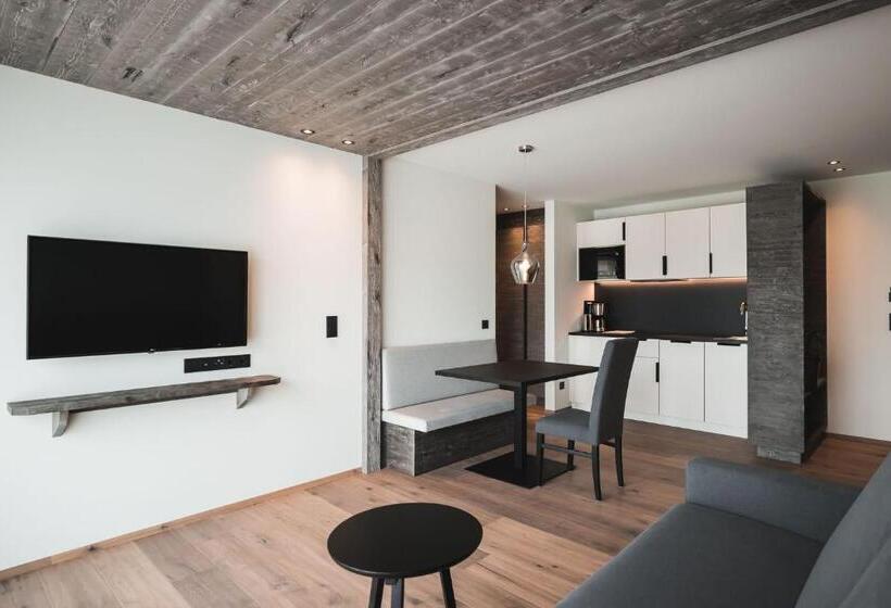 이그제큐티브 스위트, Hirben Naturlaub