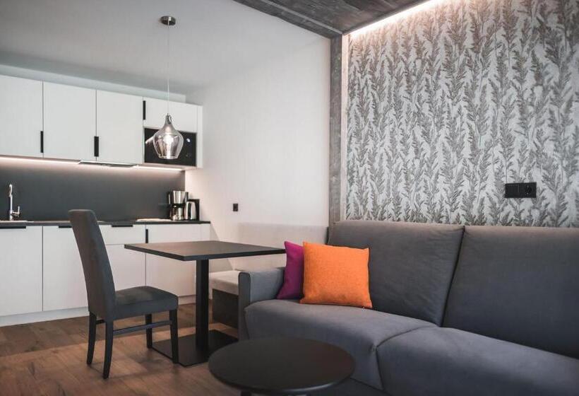 이그제큐티브 스위트, Hirben Naturlaub