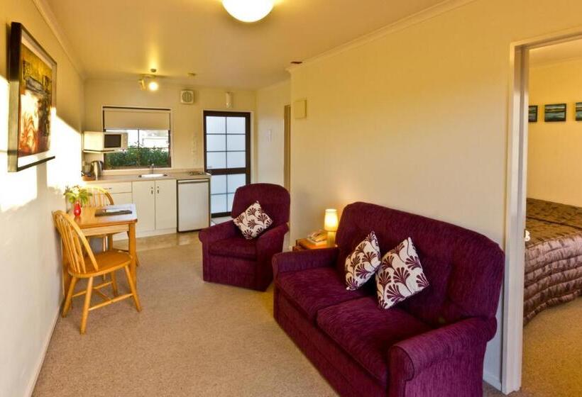 דירת חדר, Arrow Motel Apartments