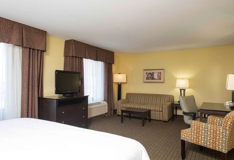 스탠다드 스튜디오, Hampton Inn & Suites Danville