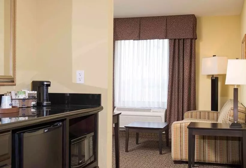 スタンダードスタジオ, Hampton Inn & Suites Danville