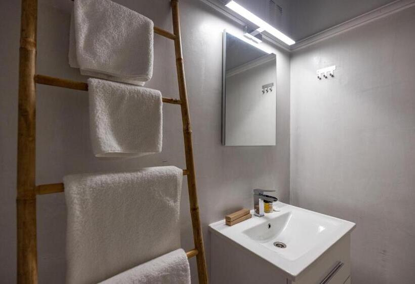 اتاق پرمیوم با چشمانداز دریا, Cavo Marelia