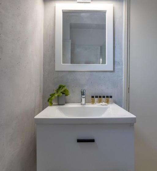 اتاق استاندارد با چشمانداز دریا, Cavo Marelia