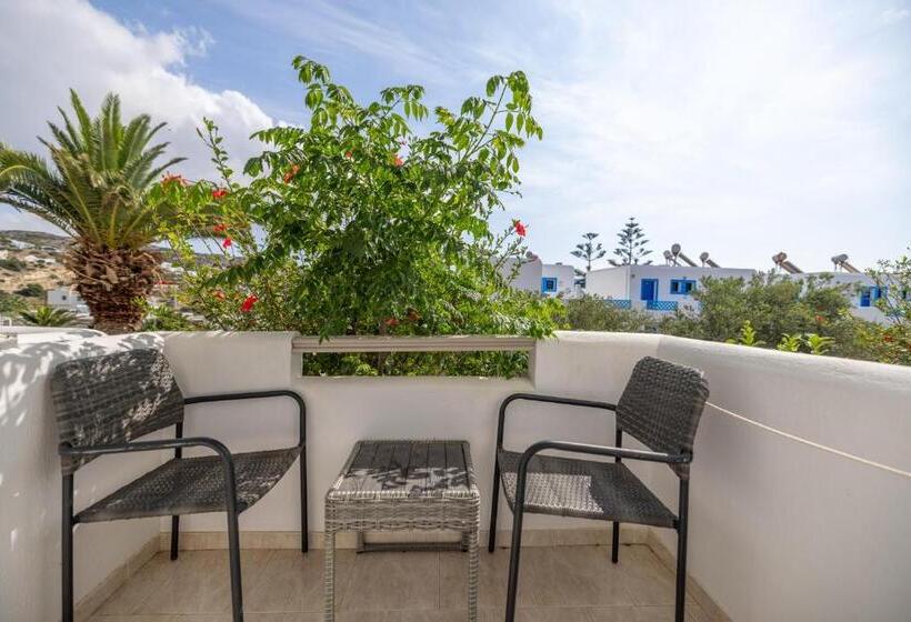 اتاق استاندارد با چشمانداز باغ, Cavo Marelia