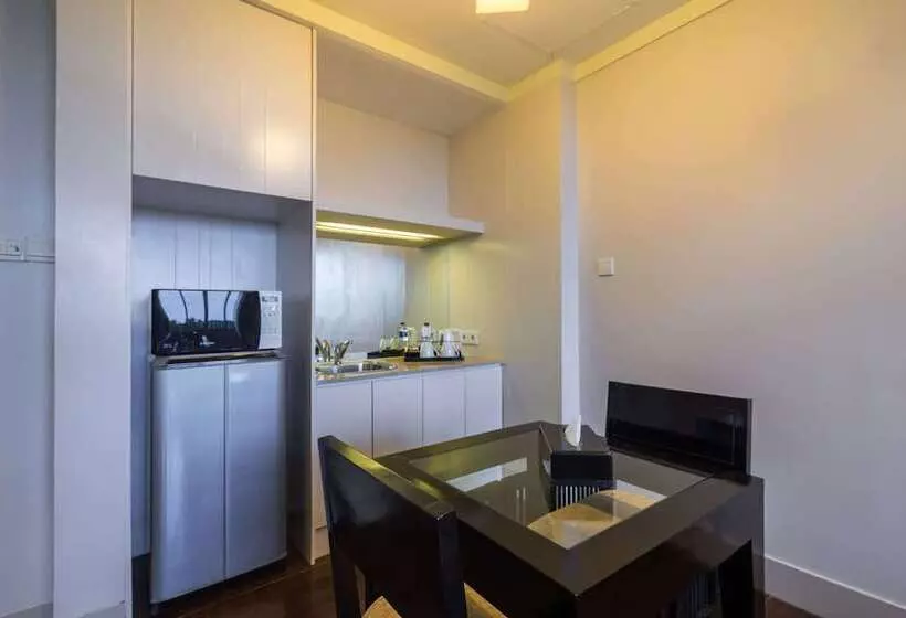 آپارتمان 1 خوابه با چشم‌انداز استخر, Aston Bogor Hotel And Resort
