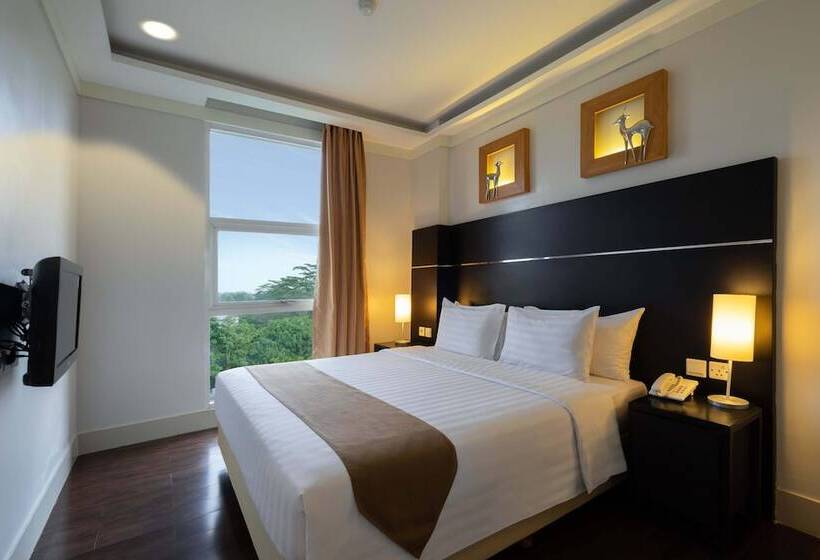 Апартаменты 1 Спальня Вид на Бассейн, Aston Bogor Hotel And Resort