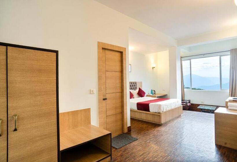 סוויטה אקזקיוטיב, Blue Poppy