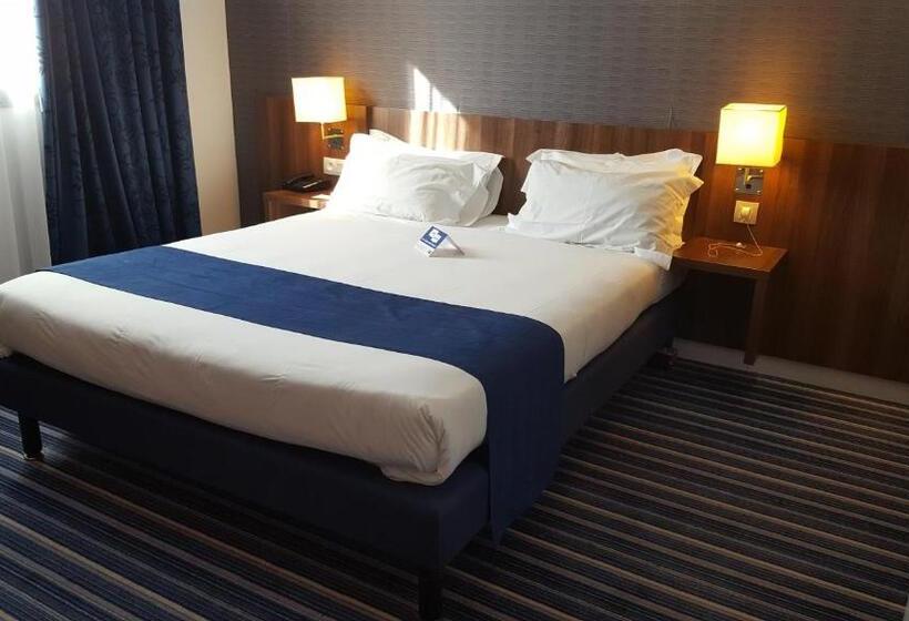 Номер Стандарт Адаптированный для Инвалидов, Holiday Inn Express Montpellier   Odysseum, An Ihg