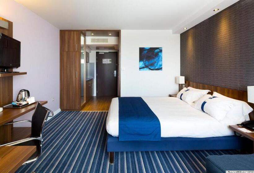 חדר משפחתי, Holiday Inn Express Montpellier   Odysseum, An Ihg