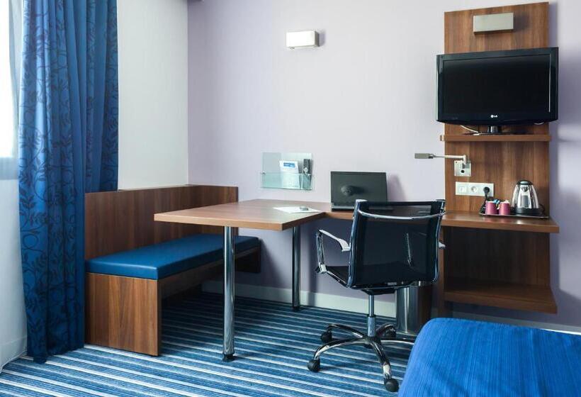 Семейный Номер, Holiday Inn Express Montpellier   Odysseum, An Ihg