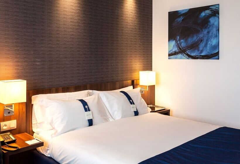 Номер Стандарт, Holiday Inn Express Montpellier   Odysseum, An Ihg