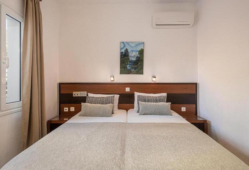 דירת חדר, Nontas Suites