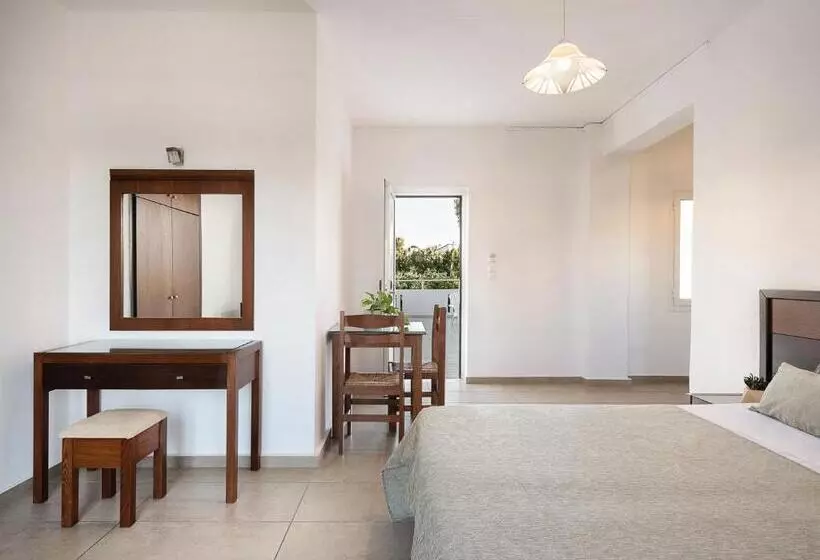 海の見えるスタンダードスタジオ, Nontas Suites