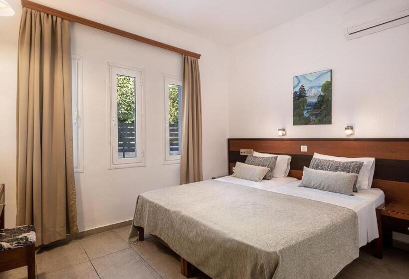 דירת חדר נוף לים, Nontas Suites