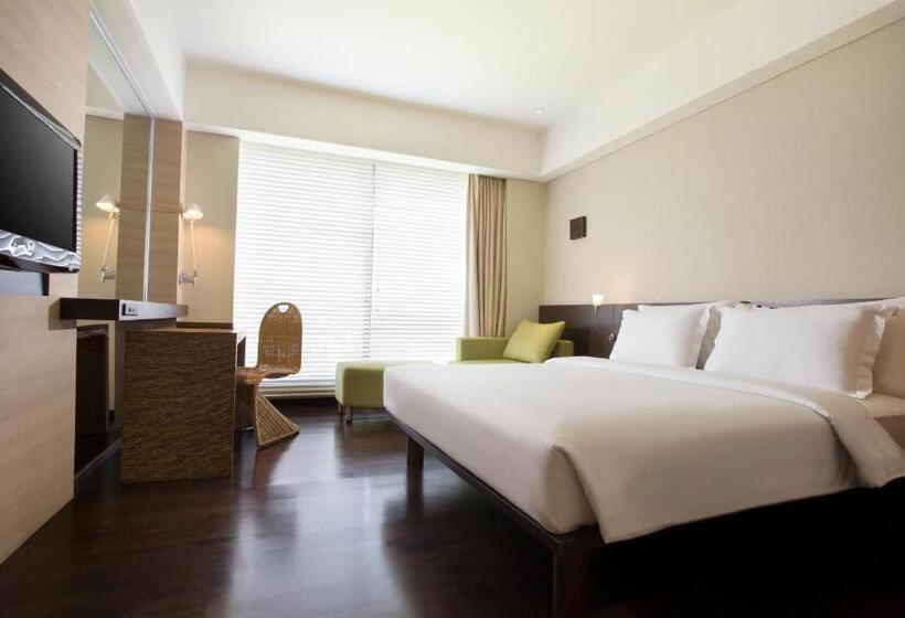 수피리어 룸, Novotel Manado Golf Resort & Convention Center