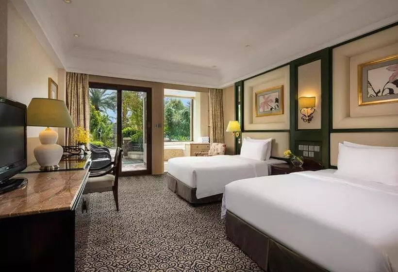 プールの見えるデラックスルーム, Seaview Resort Xiamen