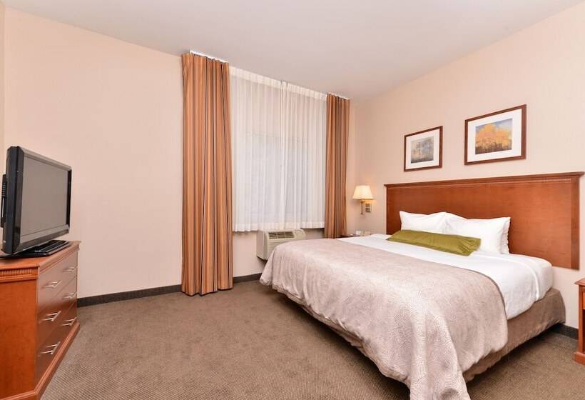 Люкс 2 Спальни, Candlewood Suites San Diego, An Ihg