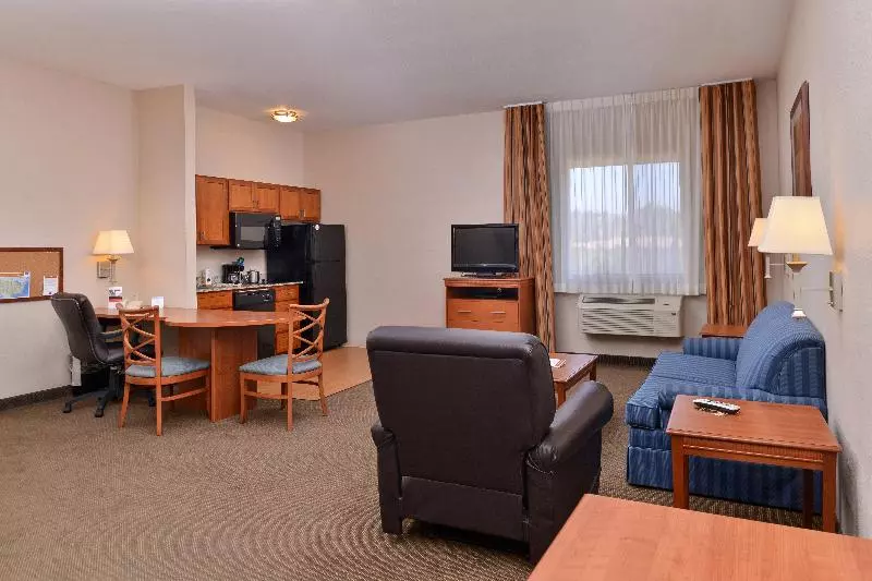 キングサイズベッドのスイートルーム, Candlewood Suites San Diego, An Ihg