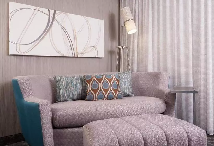 اتاق استاندارد با بالکن, Courtyard Greenville Spartanburg Airport