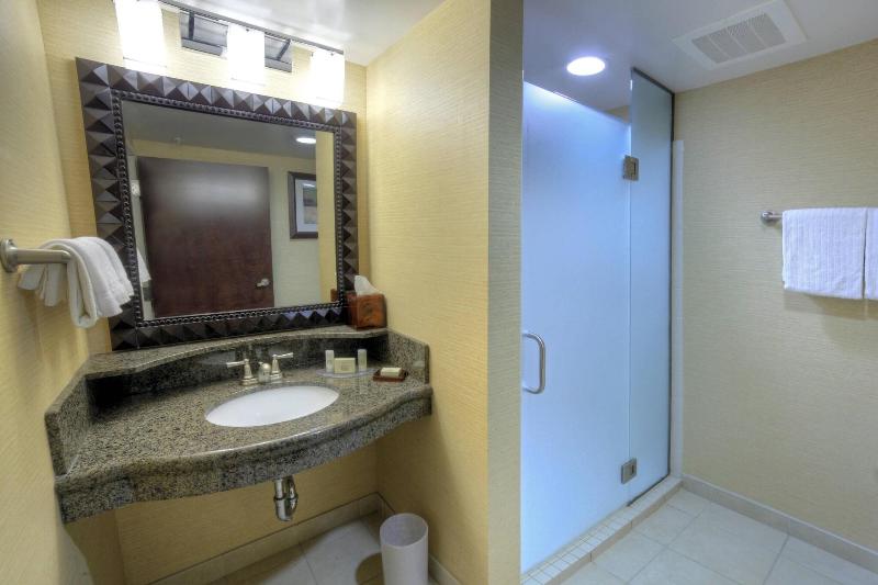 غرفة قياسية سرير كينج, Courtyard Marriott Lake Placid