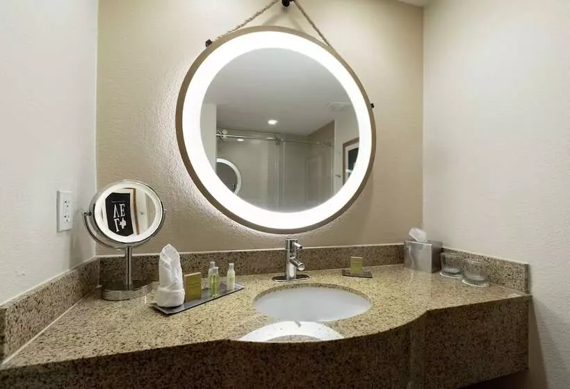 Standard-invahuone, Doubletree By Hilton Hotel Galveston Beach