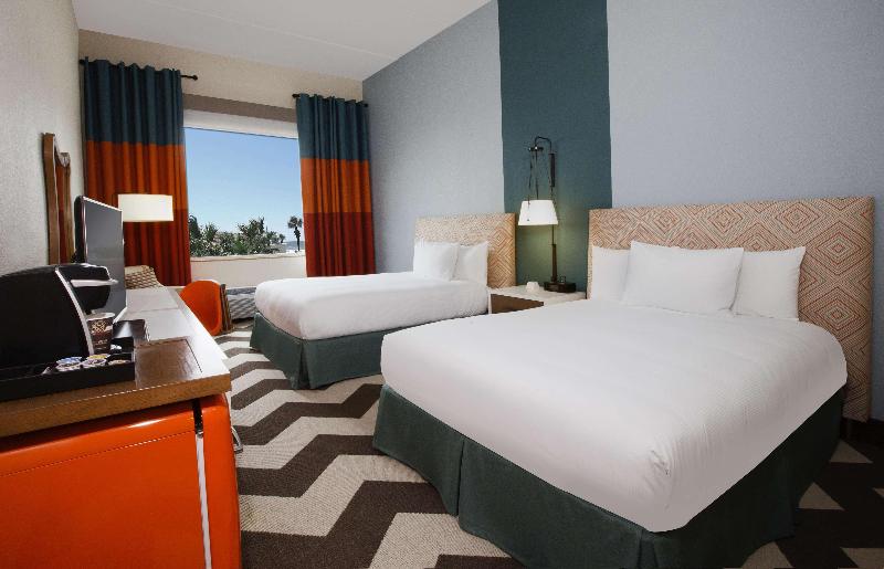 스탠다드 룸 풀장 전망, Doubletree By Hilton Hotel Galveston Beach