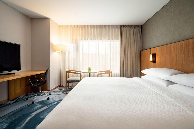 غرفة سوبيريور سرير كينج, Four Points By Sheraton Seoul, Guro