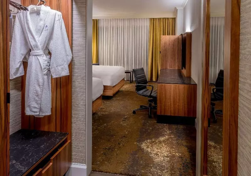 キングサイズベッドのスタンダードルーム, Four Points By Sheraton Seoul, Guro