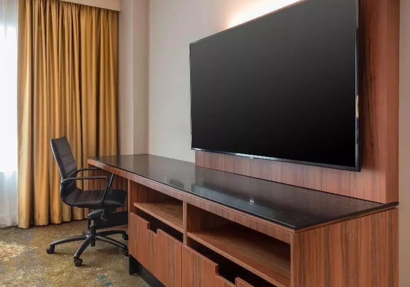 キングサイズベッドのスタンダードルーム, Four Points By Sheraton Seoul, Guro