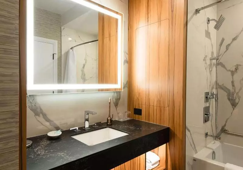 キングサイズベッドのスタンダードルーム, Four Points By Sheraton Seoul, Guro