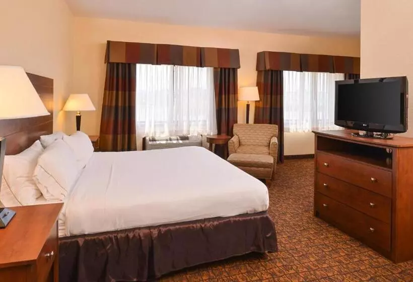 キングサイズベッドのスタンダードルーム, Holiday Inn Express Morgantown, An Ihg