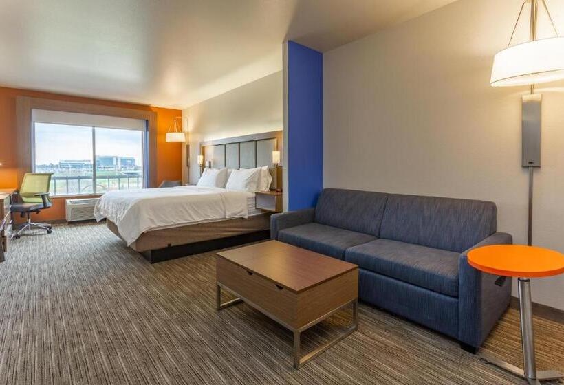 스위트 킹사이즈 침대, Holiday Inn Express Rockford Loves Park, An Ihg