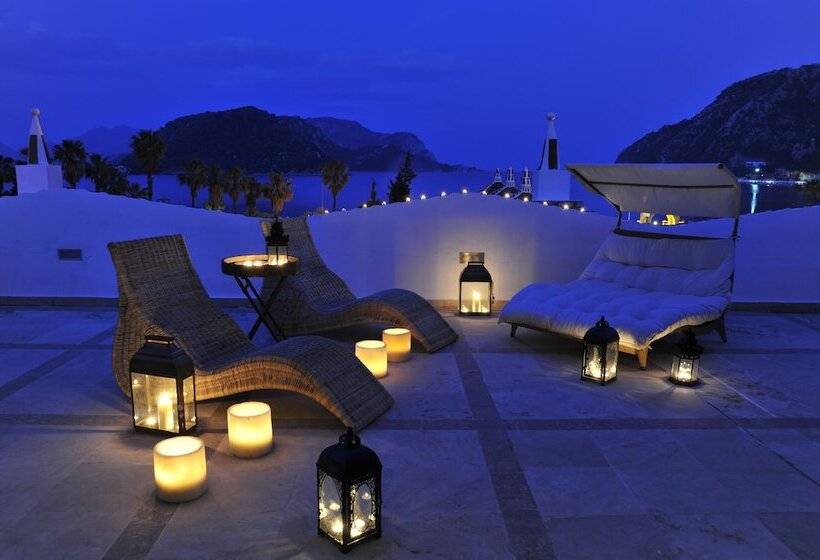 带大床的套房, Marti Resort Deluxe