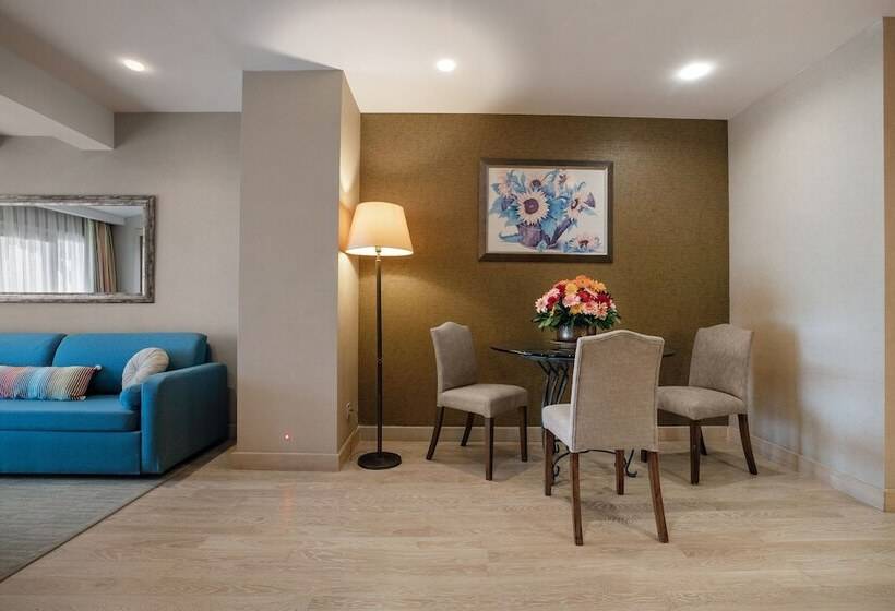سوییت, Marti Resort Deluxe