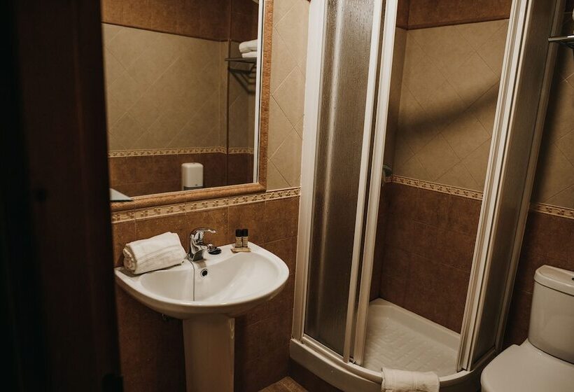 スーペリアールーム, Nuro