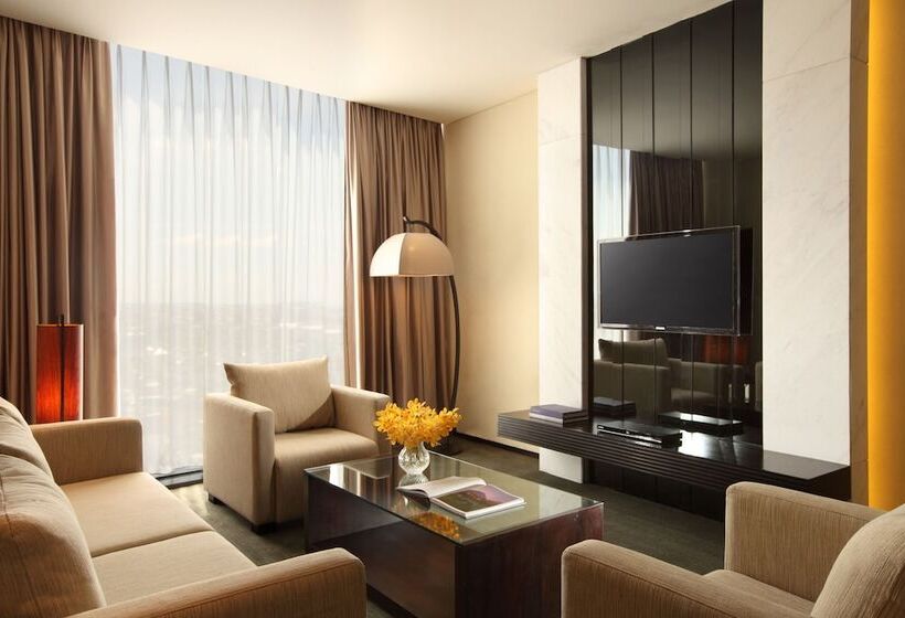 이그제큐티브 스위트, Po Hotel Semarang